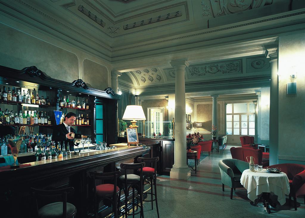 Bagni Di Pisa Palace & Thermal Spa - The Leading Hotels Of The World San Giuliano Terme Ngoại thất bức ảnh The bar at the Hotel Excelsior
