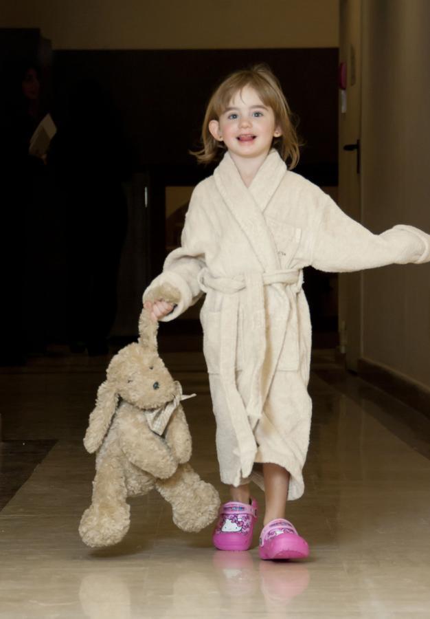 Bagni Di Pisa Palace & Thermal Spa - The Leading Hotels Of The World San Giuliano Terme Ngoại thất bức ảnh A child wearing a bathrobe